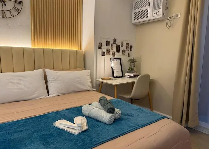 Staycation In Venice Residences Mckinley With Balcony Manila