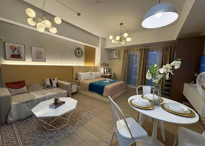 Staycation In Venice Residences Mckinley With Balcony Manila