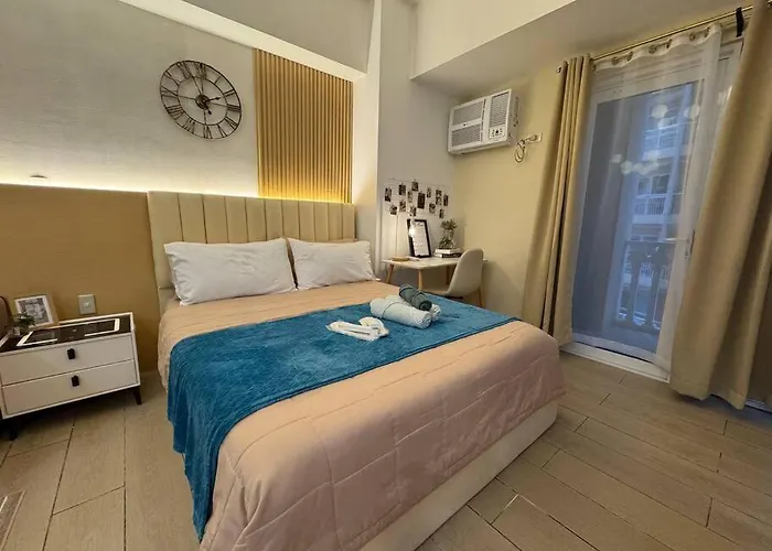 Apartment Staycation In Venice Residences Mckinley With Balcony *