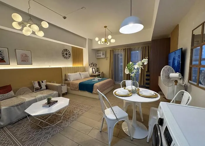Staycation In Venice Residences Mckinley With Balcony * Manila